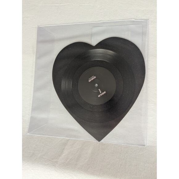 Nicole Dollanganger Heart Shaped Vinyl Have You Seen Me Vertigo VV Limited /1000